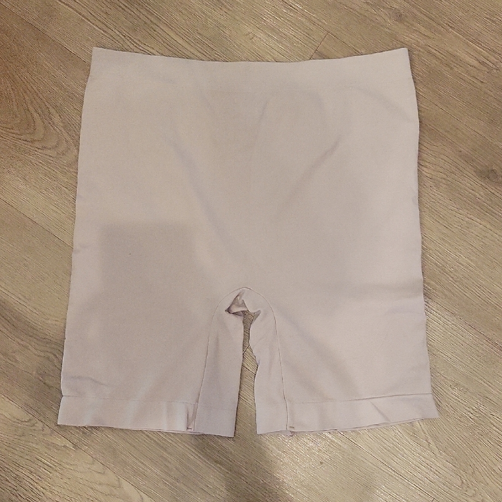 Women's Cream Shapewear Shorts 1X